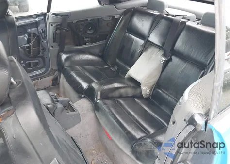 1999 BMW 328Ic z USA, uszkodzony, nr VIN WBABK8338XEY90894